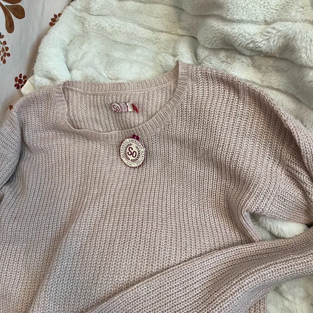 NWT SO Girls XL/16 Pale Pink Gold Heart Ruffle Hem Fall Winter Valentine Sweater
